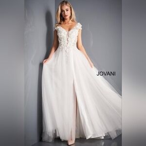 NWOT Jovani Wedding Dresses JB64168